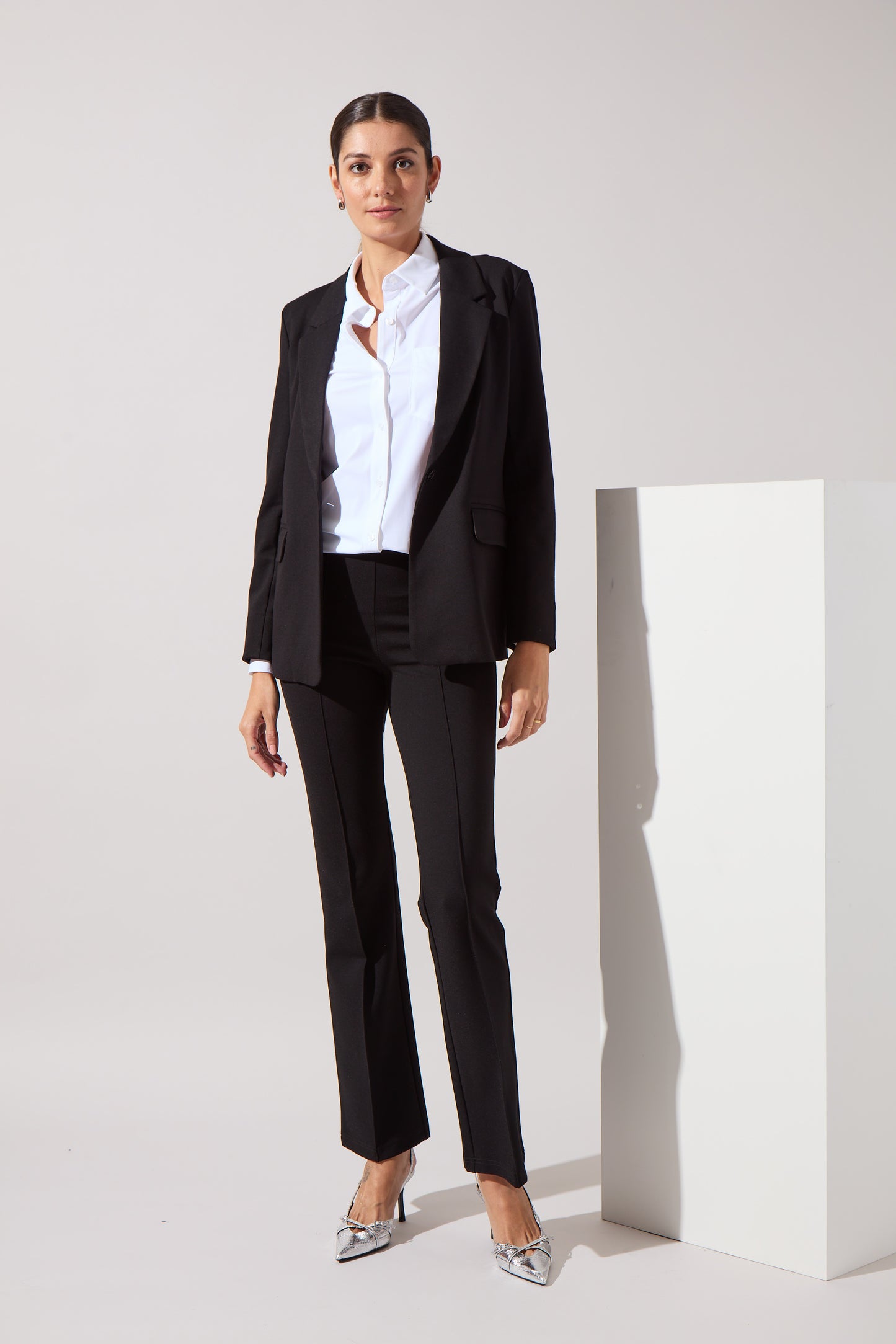 Elysse Ponte Pant in Black